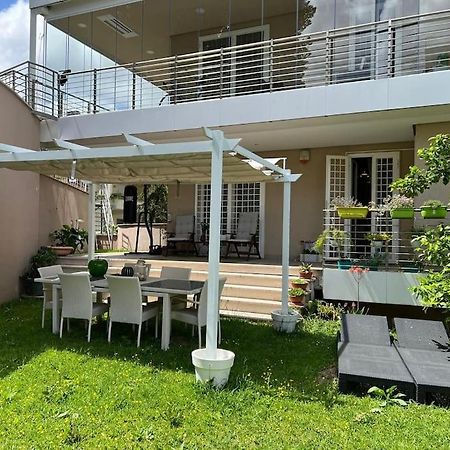 Enchanting Garden Retreat Рим Екстер'єр фото